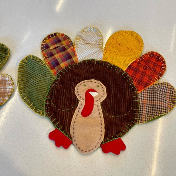 Set of 2 Pottery Barn Thanksgiving turkey placemat quilted holiday kid table fun - Picture 9 of 10